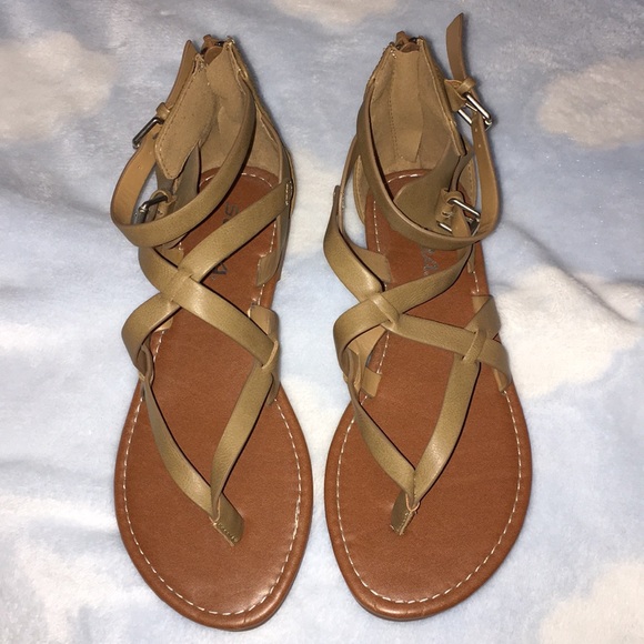 Flats - Picture 3 of 4